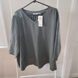 Uniqlo Easy Care Blouse